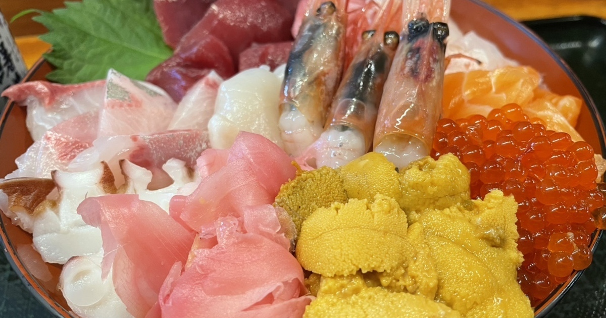 北海道の絶品海鮮丼！人気店から穴場店やデカ盛り有名店まで29選 [食べログまとめ]