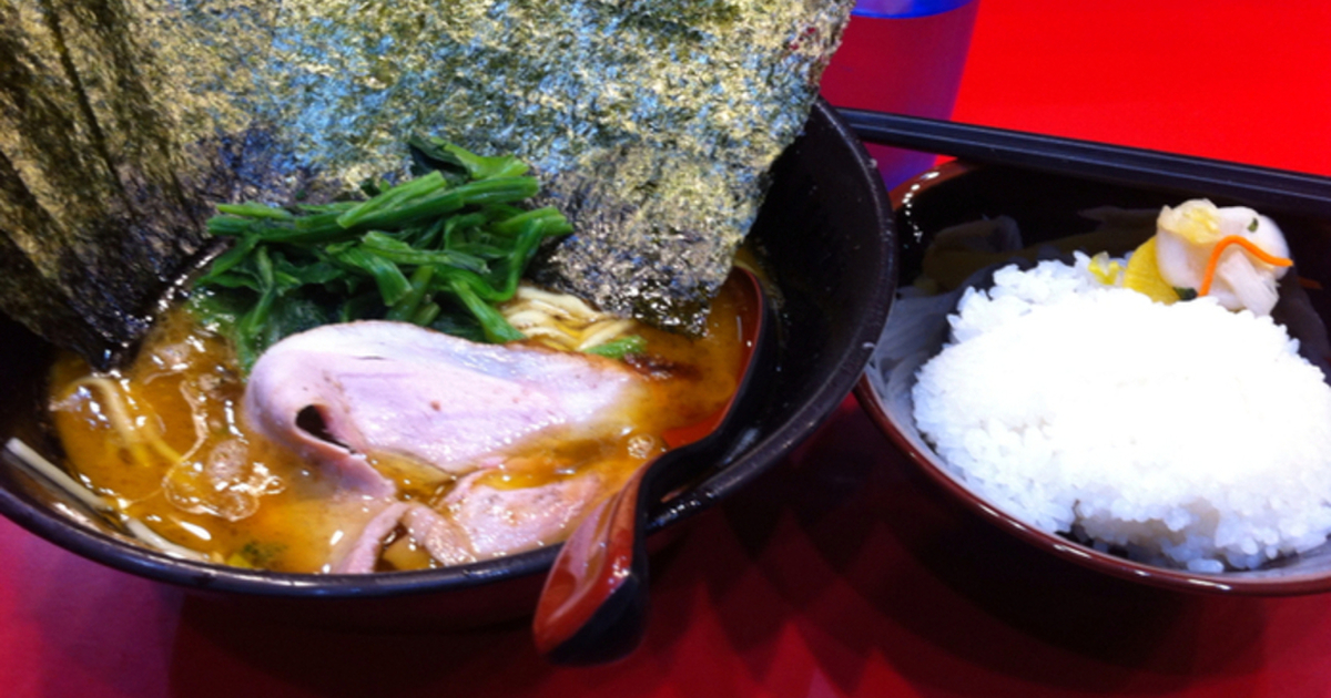 炭水化物と炭水化物の怒涛のコラボ！ご飯に相性最強の麺類5選 [食べログまとめ]