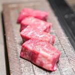 【西麻布】個室でゆったり肉料理を楽しめる店8選