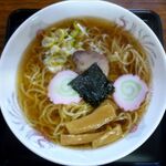 札幌市内の「そば屋」の「ラーメン」です。