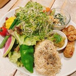 新宿でサラダランチ！ヘルシーに楽しめるおすすめ店13選