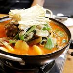 新大久保で美味しい鍋が食べたい！韓国料理の人気店20選