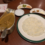 新宿で食べる美味しいカレーランチ！種類別20選をご紹介
