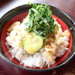 【埼玉発】こら食べ物で遊ばないっ！いやいや大まじめのオン・ザ・ライス選