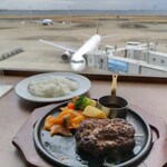 羽田空港で食事をするならここ！ターミナル別に29選