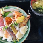 日生の海鮮丼3選！日生駅周辺と頭島で新鮮グルメを味わう