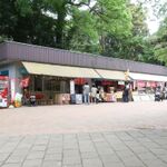 埼玉県の桜の名所☆大宮公園の売店にイート・イン！