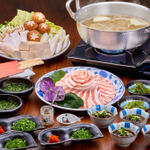 沖縄県内で人気の鍋30選！県産食材を使ったしゃぶしゃぶなど