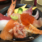 金沢市内で海鮮丼！近江町市場やリーズナブルなお店25選