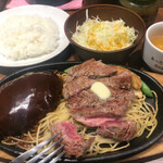 秋葉原で腹ペコランチ！大盛りorおかわりでガッツリ食べられるお店9選