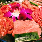 大ブーム！肉寿司の進化形【焼肉寿司】が人気らしい