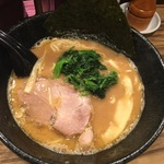 醤油とんこつ至上主義！渋谷の家系ラーメンまとめ6選