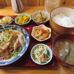 その１，壱弐参横丁（いろは横丁）、文化横丁でランチ