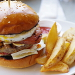 池袋で絶品ハンバーガーをがぶりっ！人気ショップ11選