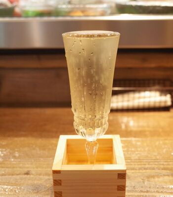 大阪 こぼれスパークリングワインがあるお店 食べログまとめ