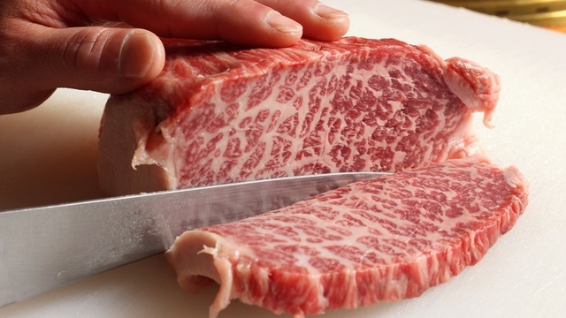 焼肉 一升びん 鈴鹿店 イッショウビン 平田町 焼肉 食べログ