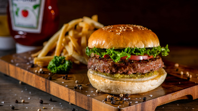 Grill×Burger&Craft Beer Nikanbashi Burger Barのご予約 - 高見馬場