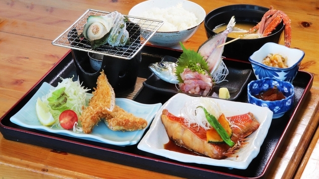 真鶴 魚座 まなづる さかなざ 真鶴 魚介料理 海鮮料理 食べログ