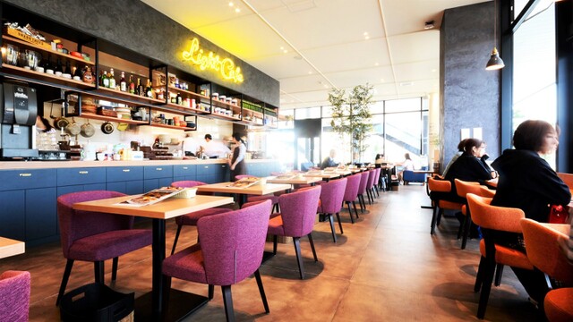 ライトカフェ リバーサイドガーデン Light Cafe Riverside Garden 東岡崎 カフェ ネット予約可 食べログ