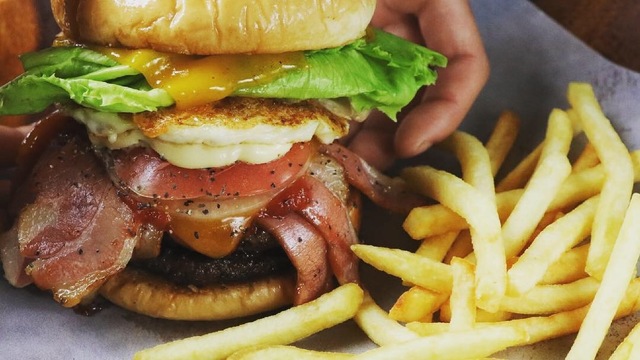 佐世保バーガー Bigman エレナ大塔店 大塔 ハンバーガー ネット予約可 食べログ 佐世保バーガー Bigman エレナ大塔店 大塔 ハンバーガー ネット予約可 食べログ