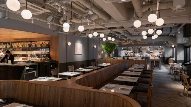 MORETHAN TAPAS LOUNGE （【旧店名】MORETHAN DINING） - 西新宿五丁目 
