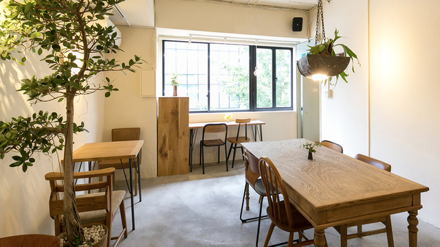 Move Cafe ムブカフェ 新宿三丁目 カフェ ネット予約可 食べログ