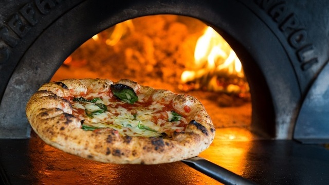 ピッツェリア カンタナポリ Pizzeria Canta Napoli 酒折 ピザ 食べログ