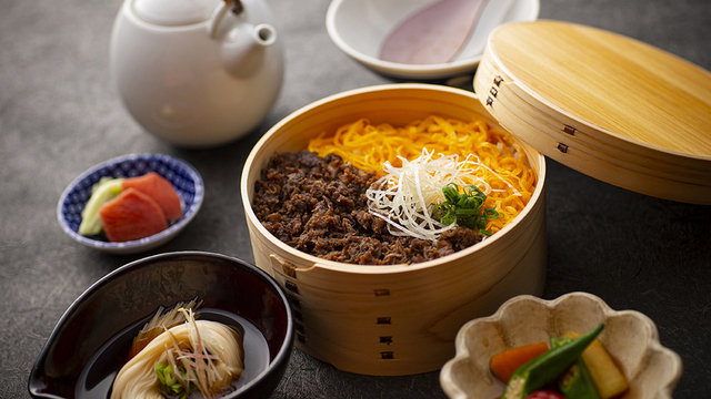 すき焼きと牛まぶし ももしき 近鉄奈良 すき焼き ネット予約可 食べログ