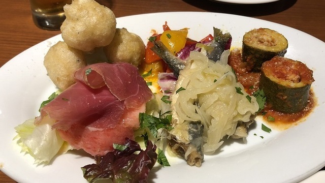 ピッツェリア ファリーナ>