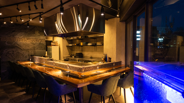 横浜 鉄板焼き しゃぶしゃぶ Wagyu Liverary