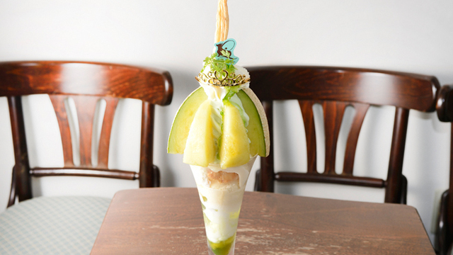 カフェ ド リオン Cafe De Lyon 国際センター パフェ 食べログ