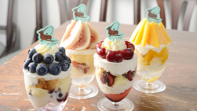 カフェ ド リオン Cafe De Lyon 国際センター パフェ 食べログ