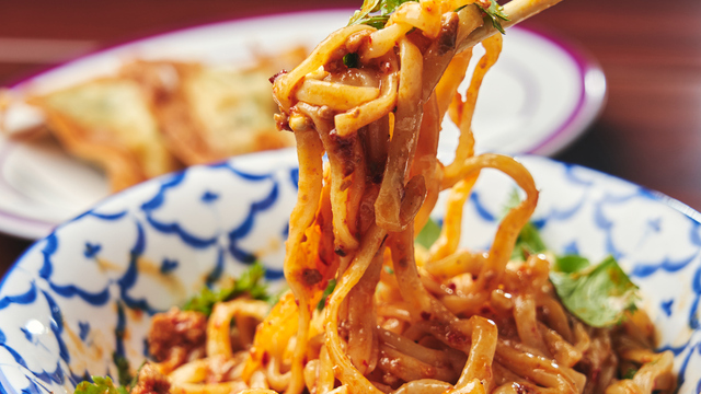 三茶 ジャッキー小籠包 （【旧店名】肉汁餃子と小籠包 三茶 ツツミずき