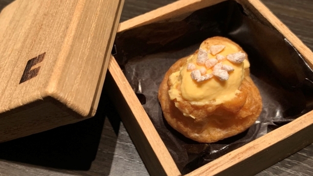 焼鳥とシャンパン カッシーワE-ma梅田店>