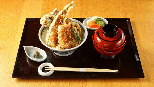 Tem Maru （てんまる） - Nijubashimae/Tempura | Tabelog