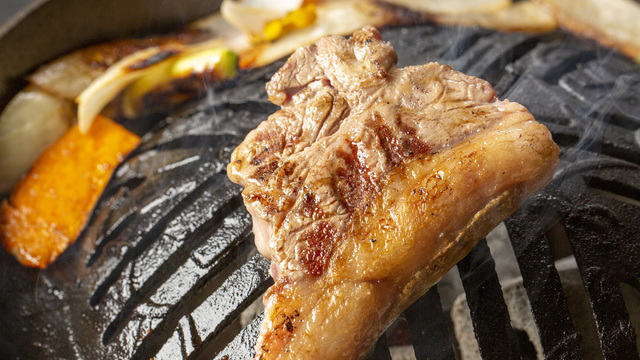 旭川成吉思汗 大黒屋 函館五稜郭店のご予約 - 五稜郭公園前