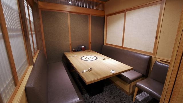 鮨・鉄板 まる銀座>