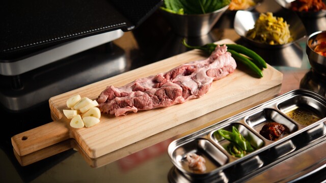 シガン 生サムギョプサル専門店のご予約 - 国際センター/韓国料理