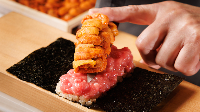 鮨やまけん 新宿東口店>