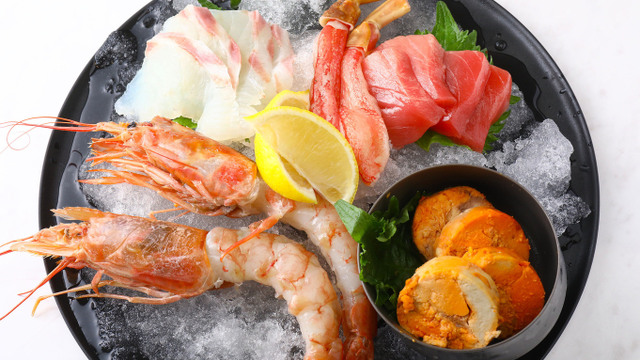 牡蠣とワイン 痛風屋バル 六本木店>