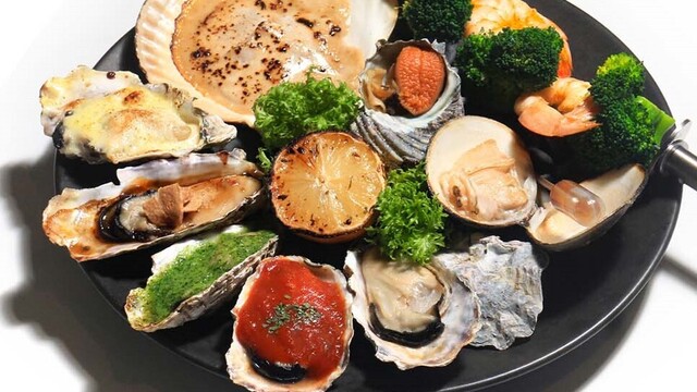 8TH SEA OYSTER Bar & Grill ルクア大阪店 - 大阪/オイスターバー/ネット予約可 | 食べログ