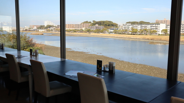 ANZU CAFFE アンズ カフェ>