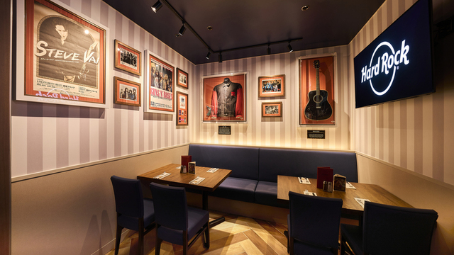 ハードロックカフェ(Hard Rock Cafe)コトルグランドオープニングピン 