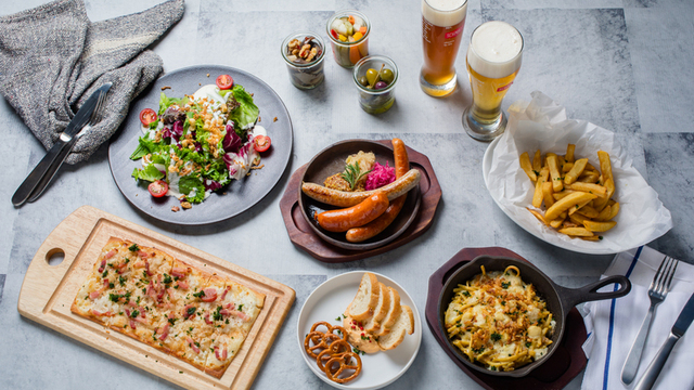 シュマッツ BEER DINING 京橋 （SCHMATZ）のご予約 - 京橋/ビアホール