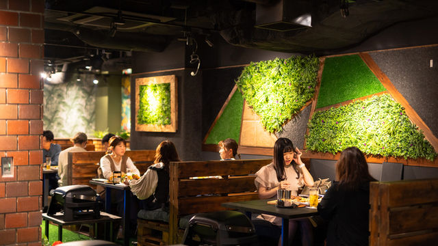屋内BBQレストラン_ウッドデザインパーク栄店