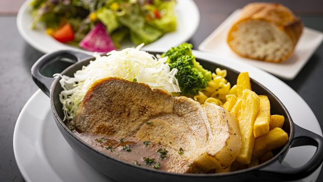 ベルジアンブラッスリーコート バレル （Belgian Brasserie Court