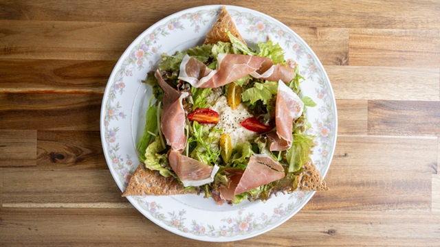 MONO MONO CAFE（モノモノカフェ）>