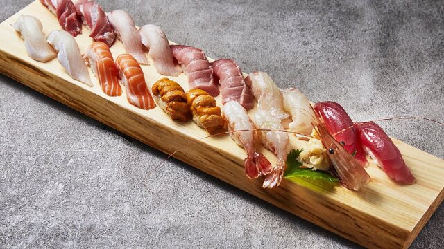 白銀シャリ SHARI THE TOKYO SUSHI BAR （シャリ ザ トーキョー スシバー