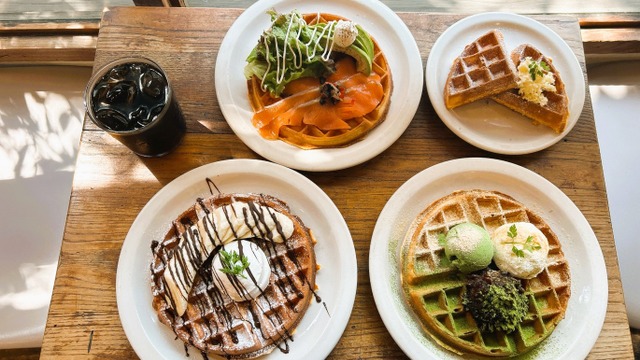 カフェオレブラウンのシノワズリラグ ヴィンテージトルコラグNo.714