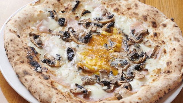 ラ・ピッツァ ドォーロ （LA PIZZA D'ORO）のご予約 - 中崎町/ピザ